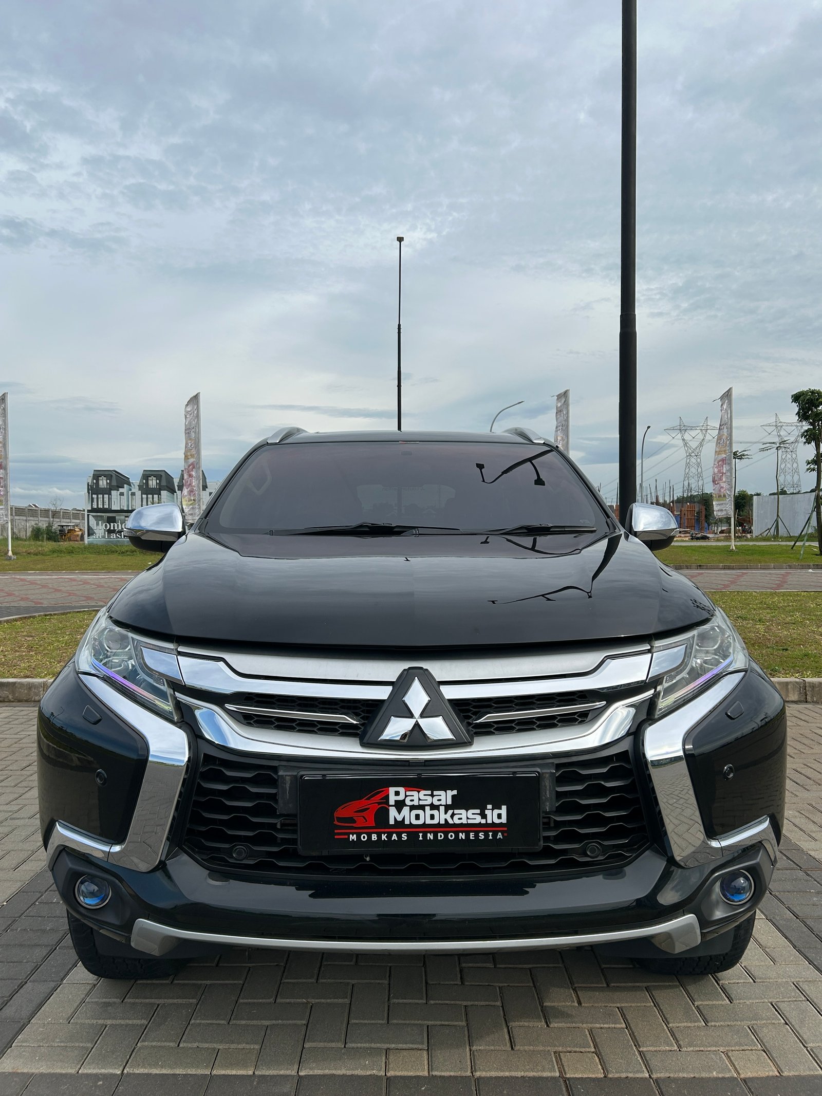 MITSUBISHI PAJERO DAKKAR 4x2