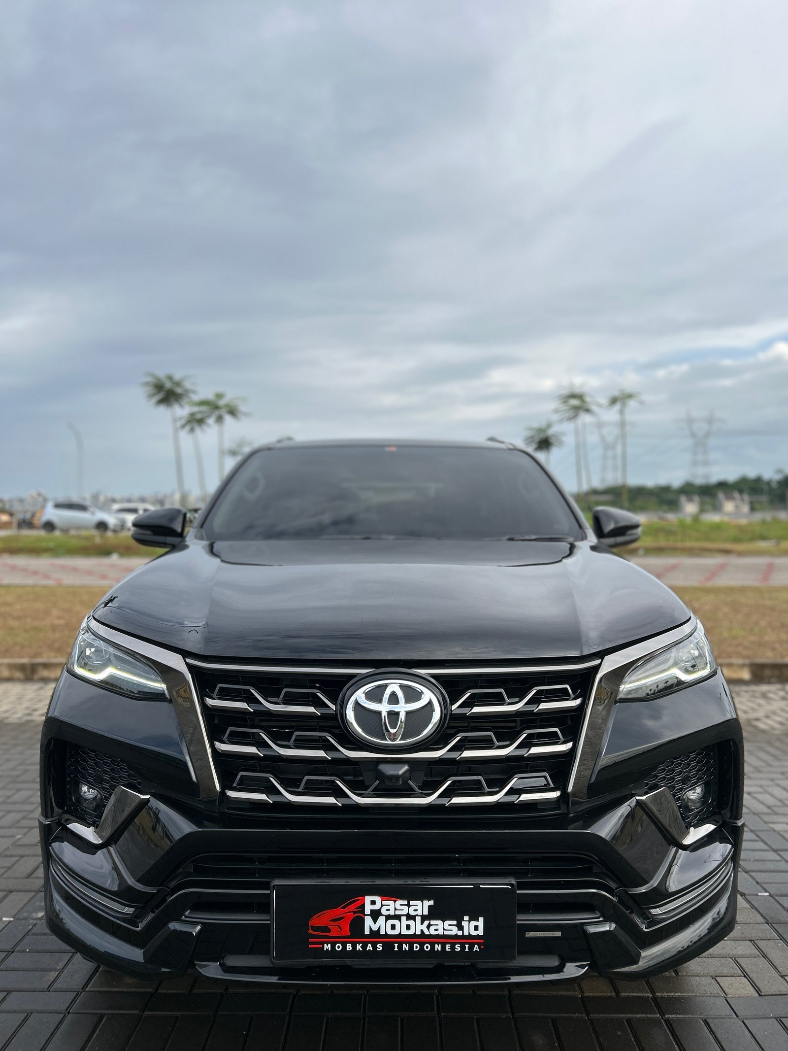 TOYOTA FORTUNER GR 2.8 4x2