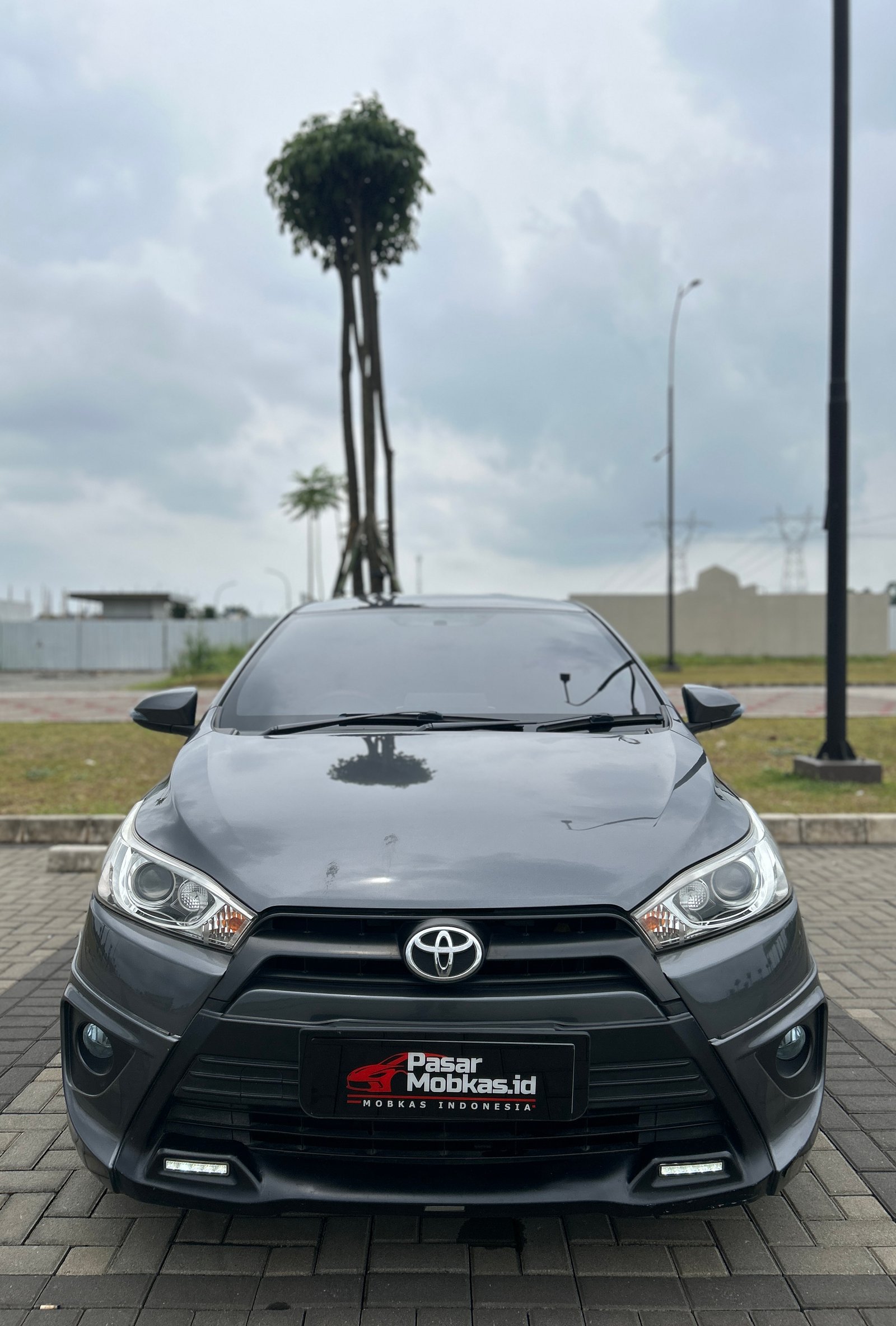 TOYOTA YARIS TRD