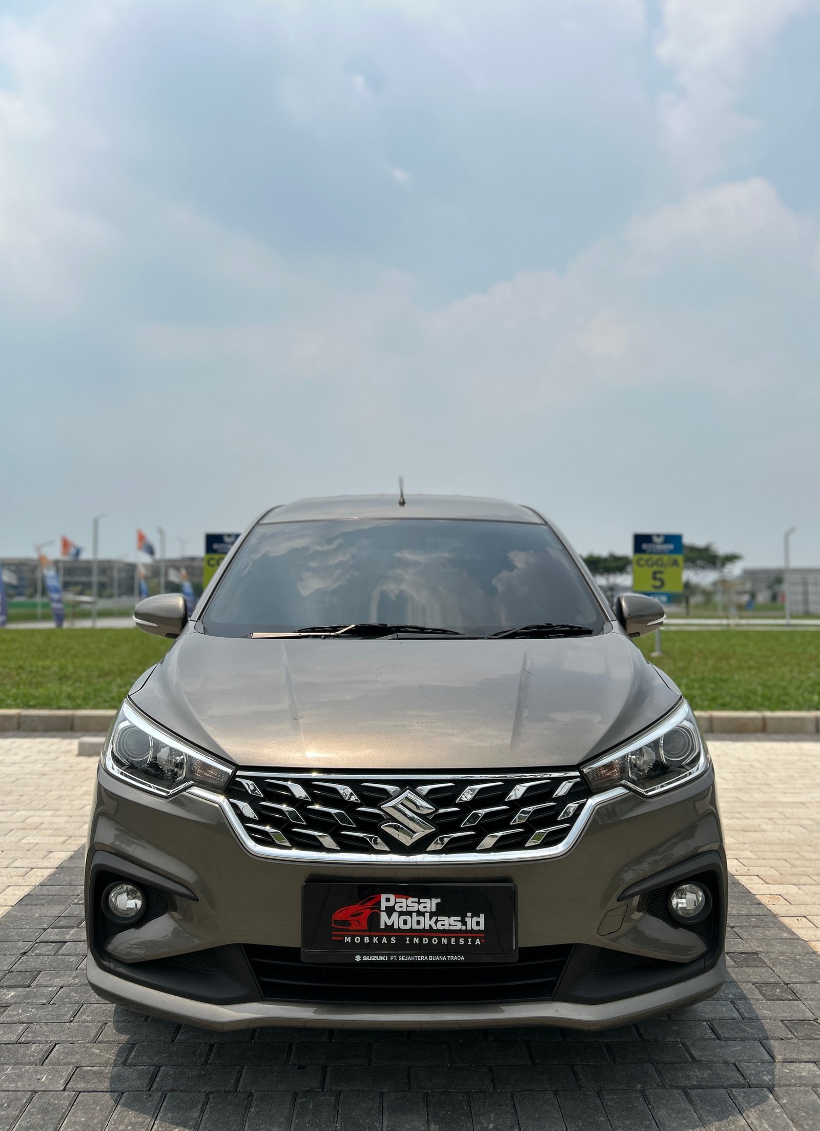 SUZUKI ERTIGA GT HYBRID