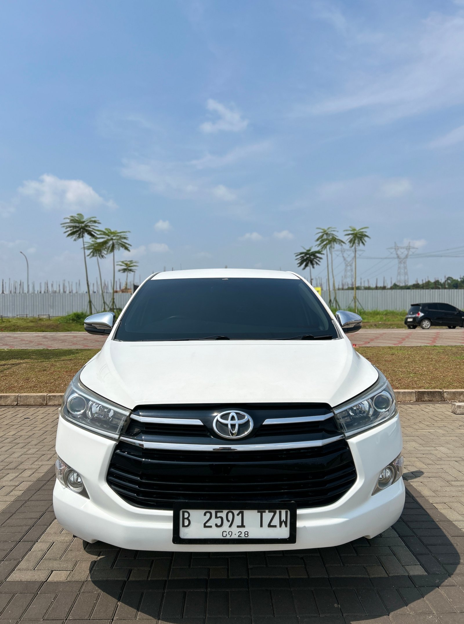 TOYOTA INNOVA V 2.4